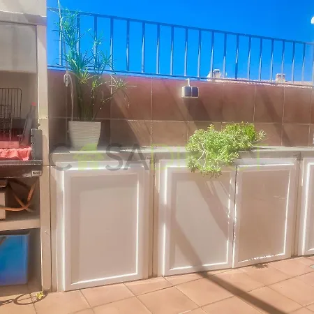 Modern 1 Bedroom With Hot Tub *