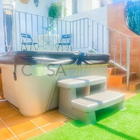 Modern 1 Bedroom With Hot Tub