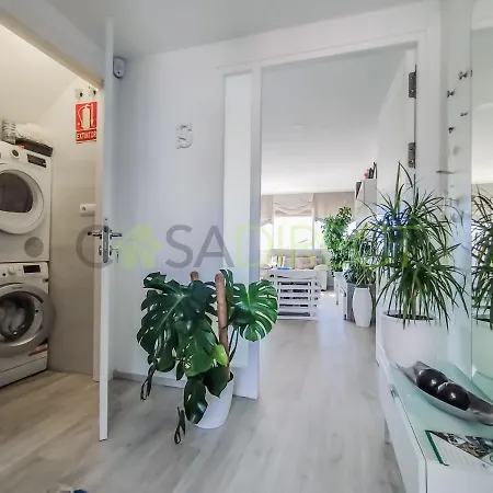 Modern 1 Bedroom With Hot Tub Διαμέρισμα